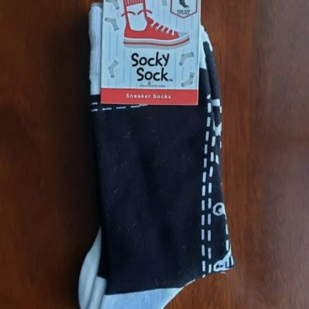 NWT Unopened SOCKY SOCK Compass Geometry Math Socks Sneaker Lacing Black White